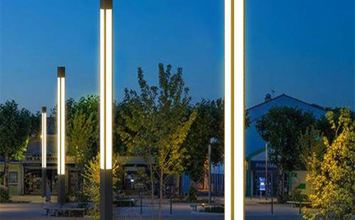 太阳能城中景观灯定制常见问题与解决方案